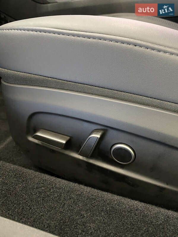 Седан Tesla Model 3 2024 в Киеве фото 10 Седан Tesla Model 3 2024 в Киеве
