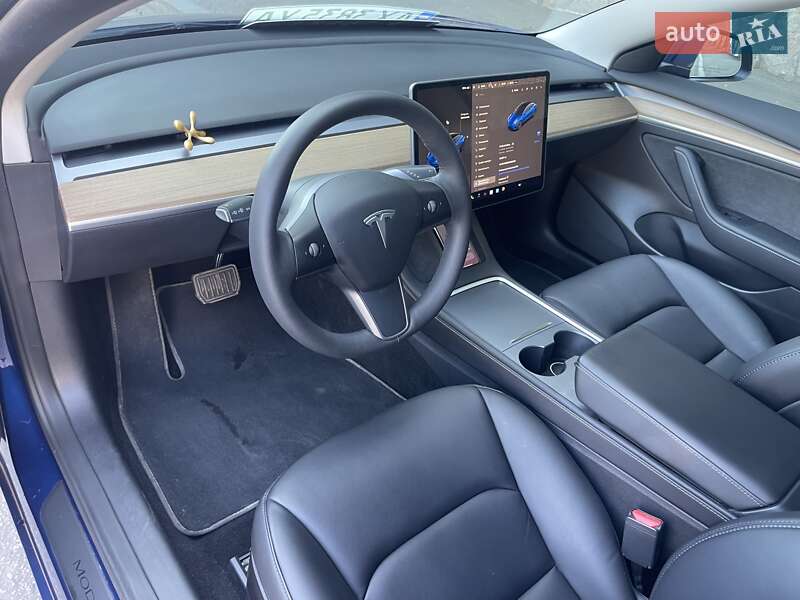Седан Tesla Model 3 2022 в Харкові