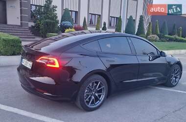 Седан Tesla Model 3 2023 в 