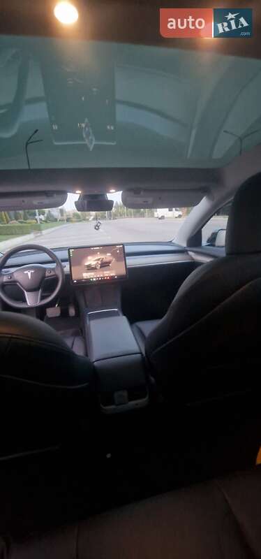 Седан Tesla Model 3 2023 в Запорожье
