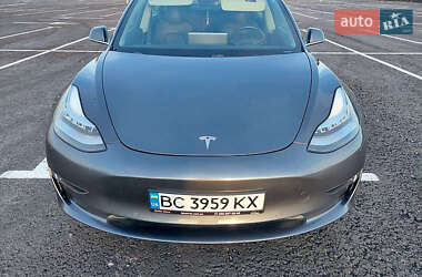 Седан Tesla Model 3 2019 в Києві