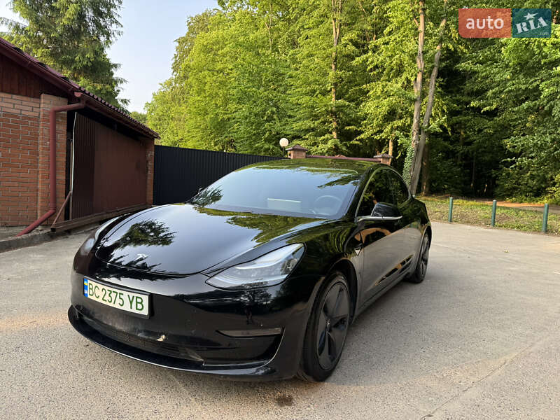 Tesla Model 3 2019