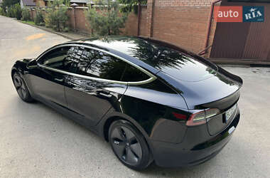 Седан Tesla Model 3 2019 в 