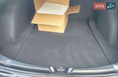 Седан Tesla Model 3 2023 в 