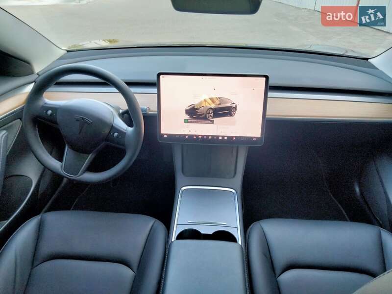 Седан Tesla Model 3 2023 в Белой Церкви