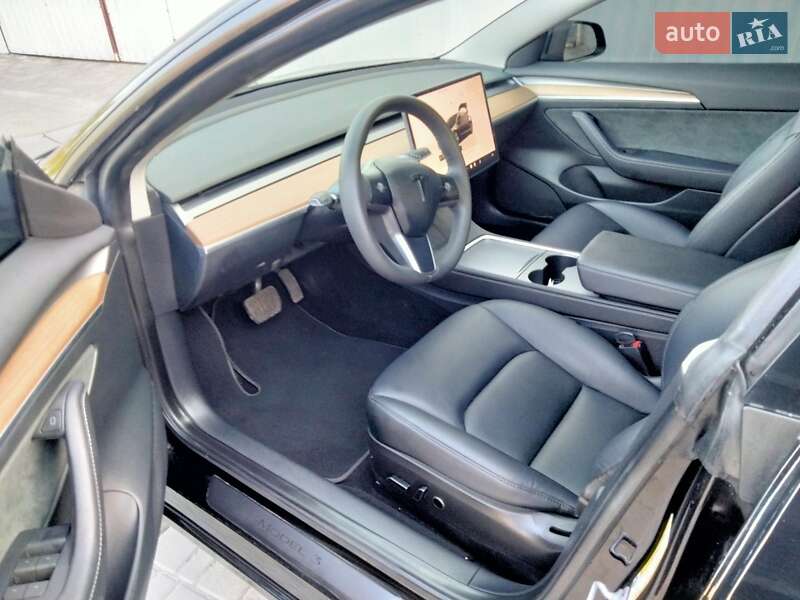 Седан Tesla Model 3 2023 в Белой Церкви