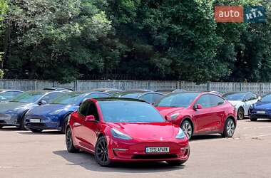 Седан Tesla Model 3 2021 в Киеве
