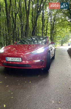 Седан Tesla Model 3 2018 в 