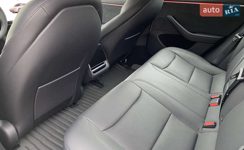 Седан Tesla Model 3 2024 в Киеве фото 17 Седан Tesla Model 3 2024 в Киеве