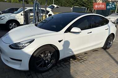 Седан Tesla Model 3 2018 в Виннице