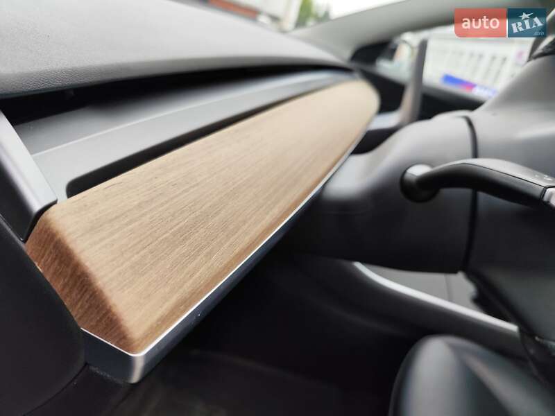Седан Tesla Model 3 2019 в Києві фото 29 Седан Tesla Model 3 2019 в Києві