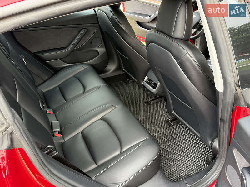 Седан Tesla Model 3 2022 в Ровно фото 12 Седан Tesla Model 3 2022 в Ровно