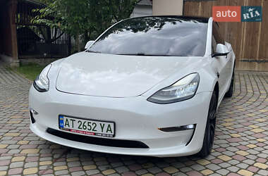 Седан Tesla Model 3 2020 в 