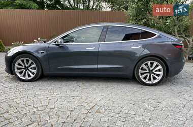 Седан Tesla Model 3 2019 в 