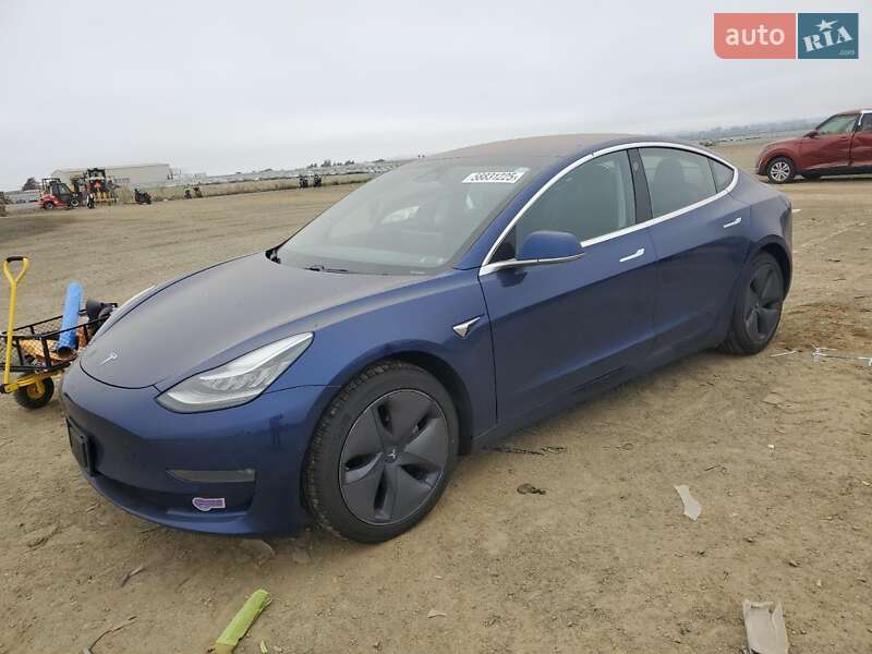 Tesla Model 3 2018