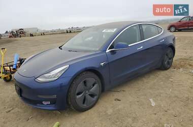 Седан Tesla Model 3 2018 в 
