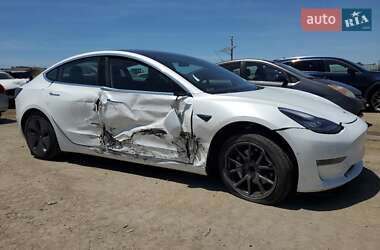 Седан Tesla Model 3 2018 в 
