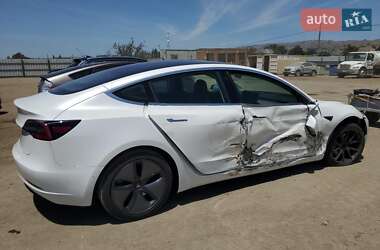 Седан Tesla Model 3 2018 в 