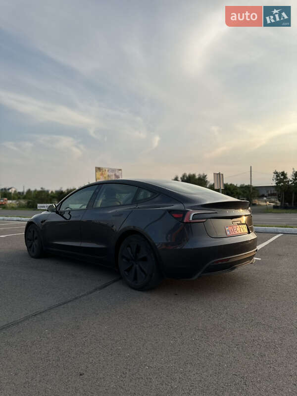Седан Tesla Model 3 2024 в Луцке фото 4 Седан Tesla Model 3 2024 в Луцке
