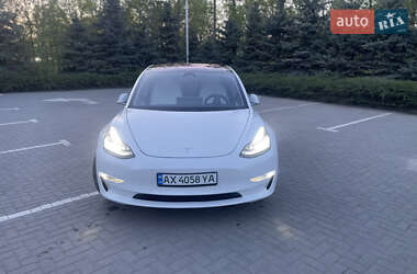 Седан Tesla Model 3 2018 в 