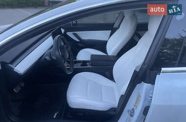 Седан Tesla Model 3 2018 в 
