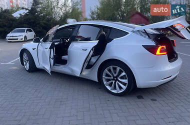 Седан Tesla Model 3 2018 в 