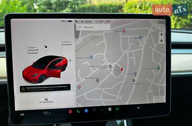 Седан Tesla Model 3 2020 в 