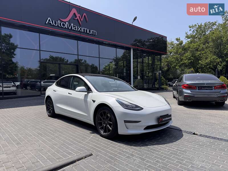 Седан Tesla Model 3 2018 в 