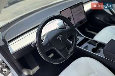 Седан Tesla Model 3 2018 в 