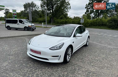 Седан Tesla Model 3 2022 в Золочеве