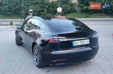Седан Tesla Model 3 2018 в 