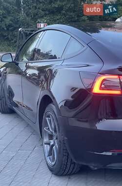 Седан Tesla Model 3 2018 в 