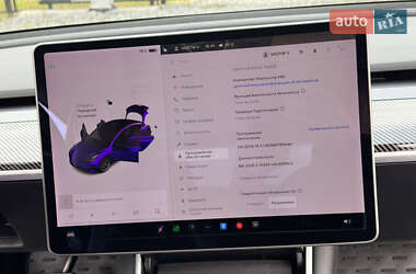 Седан Tesla Model 3 2020 в 
