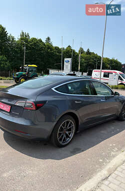 Седан Tesla Model 3 2019 в 