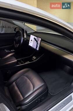 Седан Tesla Model 3 2018 в 