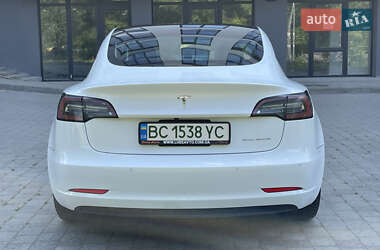 Седан Tesla Model 3 2019 в 