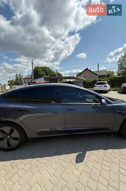 Седан Tesla Model 3 2023 в Жовкве