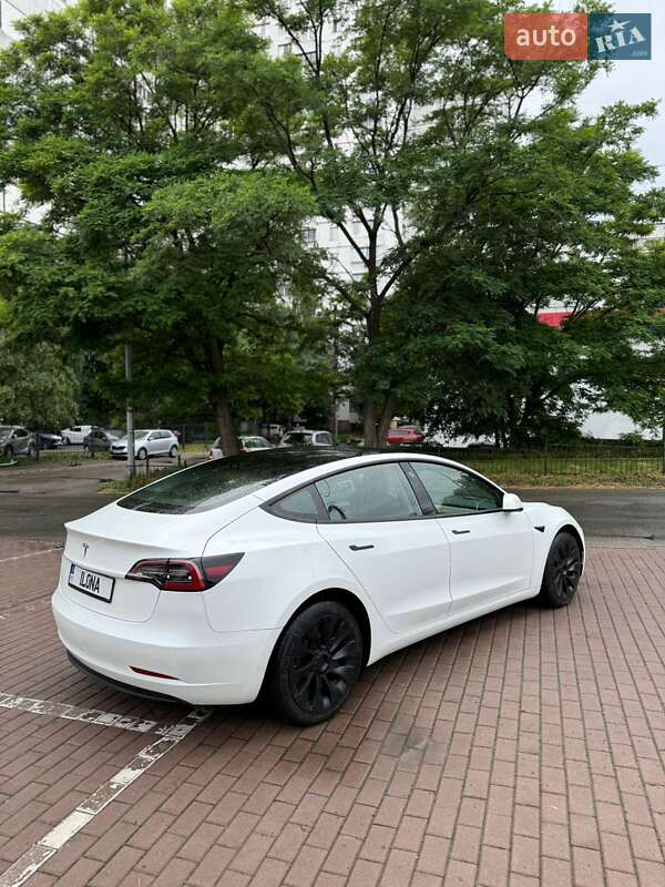 Седан Tesla Model 3 2023 в Киеве фото 4 Седан Tesla Model 3 2023 в Киеве