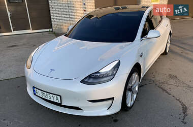 Седан Tesla Model 3 2019 в 