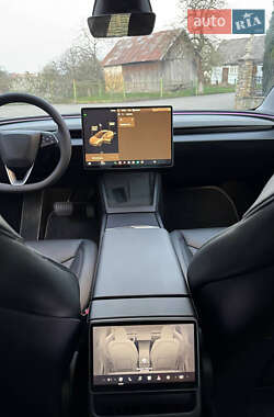 Седан Tesla Model 3 2024 в 