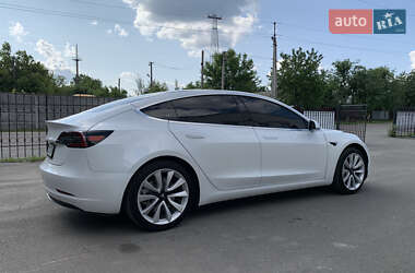Седан Tesla Model 3 2019 в 