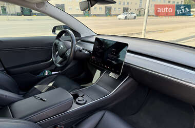 Седан Tesla Model 3 2018 в 