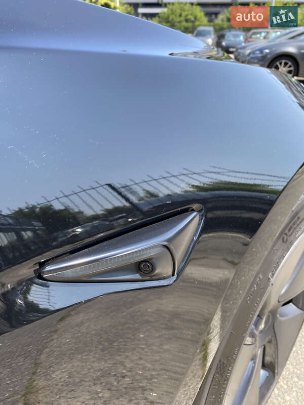 Седан Tesla Model 3 2021 в Києві