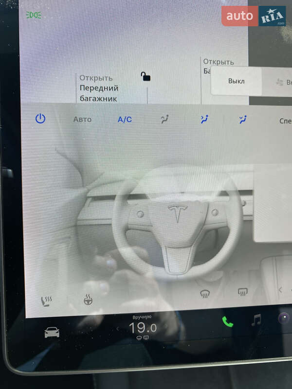 Седан Tesla Model 3 2021 в Києві