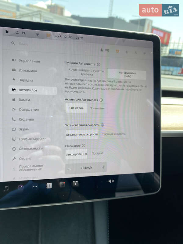 Седан Tesla Model 3 2021 в Києві