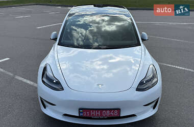 Седан Tesla Model 3 2023 в 
