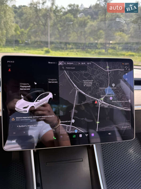 Седан Tesla Model 3 2019 в Киеве