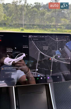 Седан Tesla Model 3 2019 в 