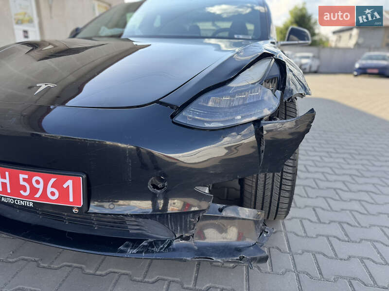 Седан Tesla Model 3 2018 в Луцке фото 10 Седан Tesla Model 3 2018 в Луцке