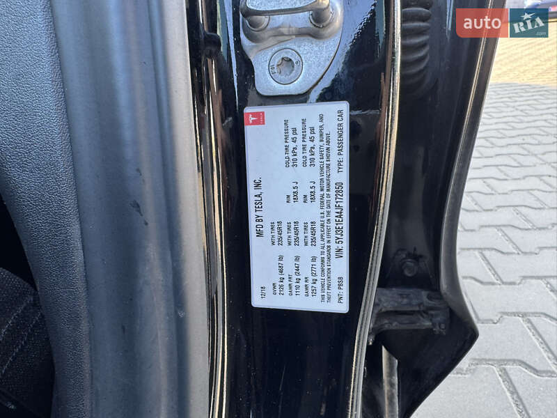 Седан Tesla Model 3 2018 в Луцке фото 16 Седан Tesla Model 3 2018 в Луцке